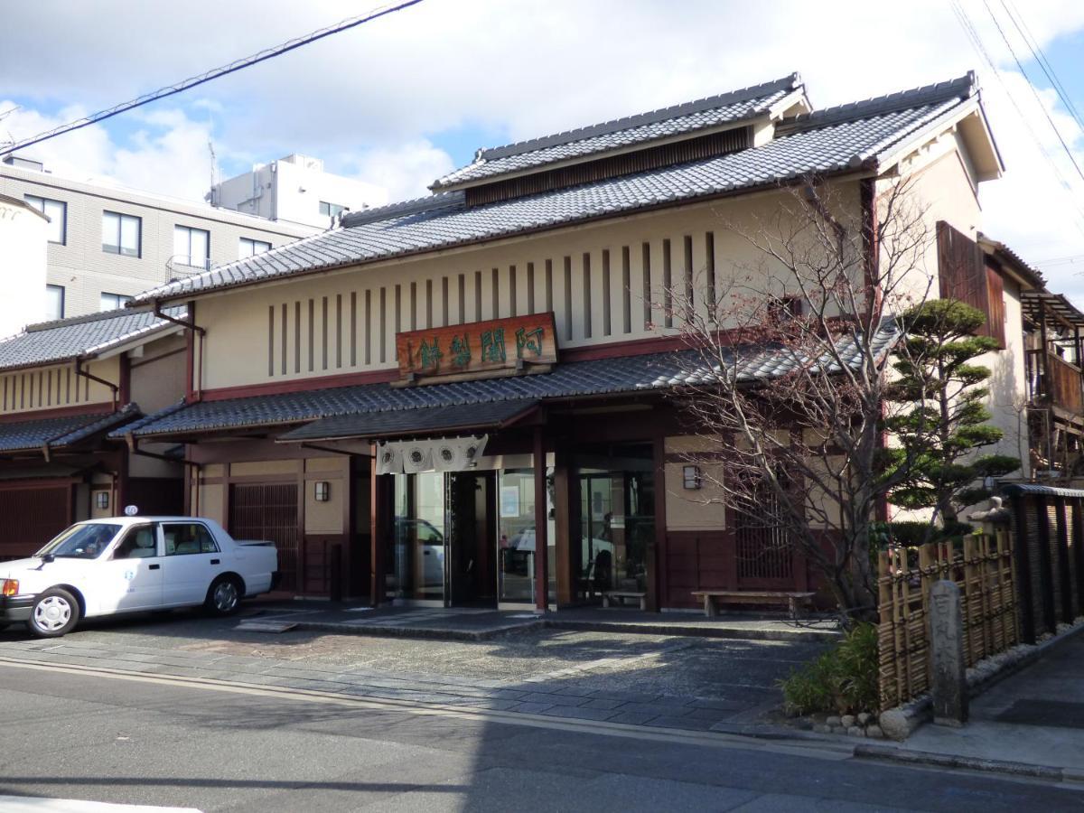 Guesthouse Hyakumanben Cross Kyoto Bagian luar foto